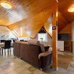 Kuesz By Interhome *