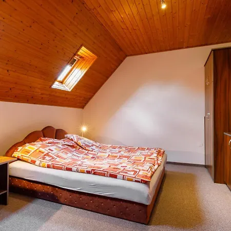 Kuesz By Interhome *