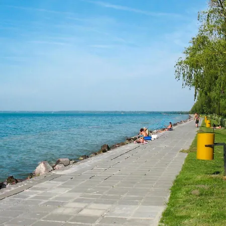 Lägenhet Kuesz By Interhome Siófok