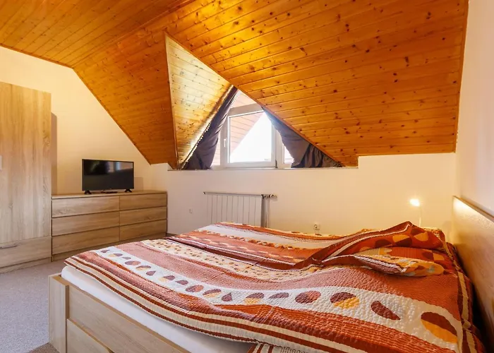 Kuesz By Interhome Siófok