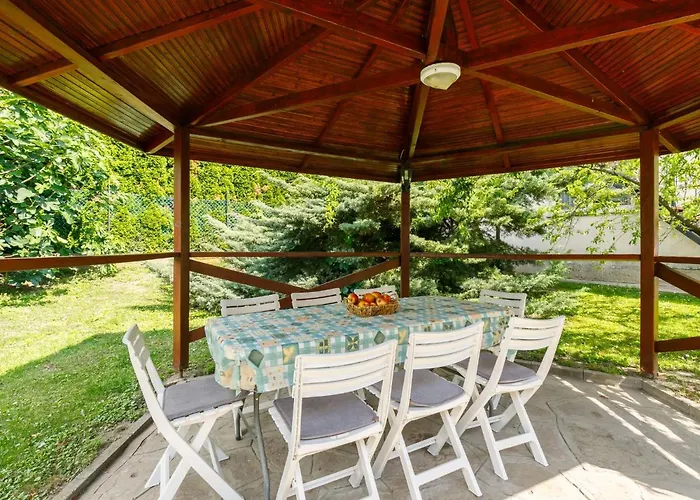 Kuesz By Interhome * שיופוק